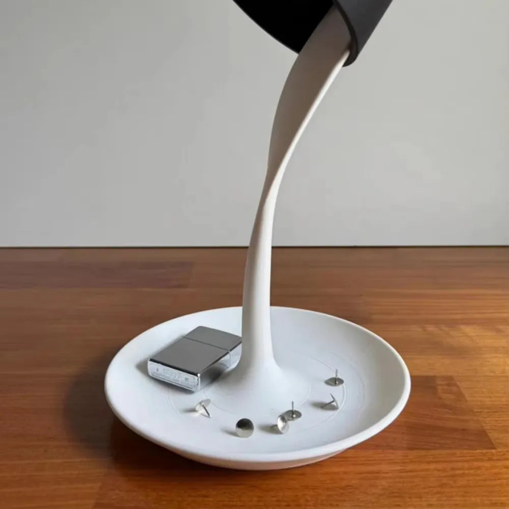 Oopsie Bureau lamp